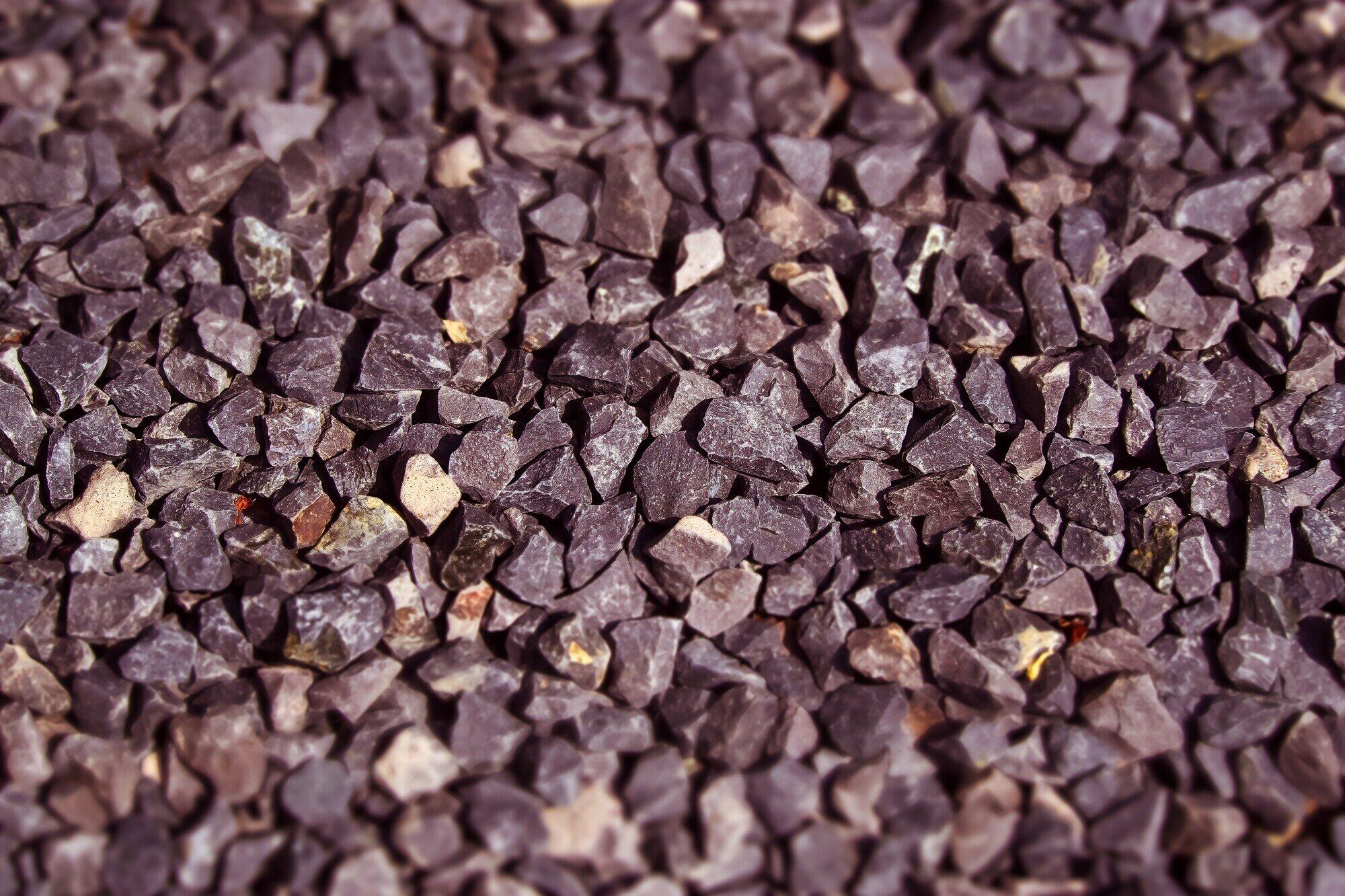 How to Find the Best Decorative Stones for Landscaping in Stamford, CT
