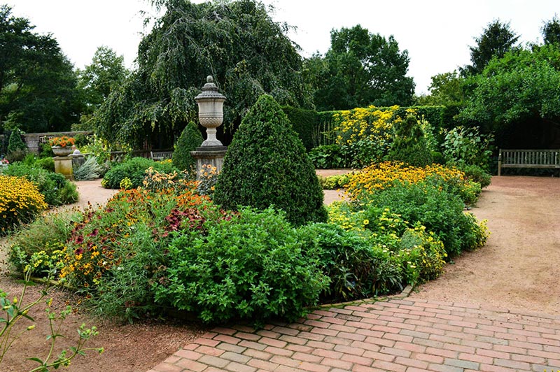 Ordering Landscaping Materials in Bulk: 5 Cost-Saving Tips for Contractors